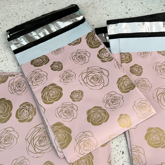 25 pcs Shipping Envelopes Poly Mailers with Gold Roses 6"x9" Inches - Picture 1 of 6